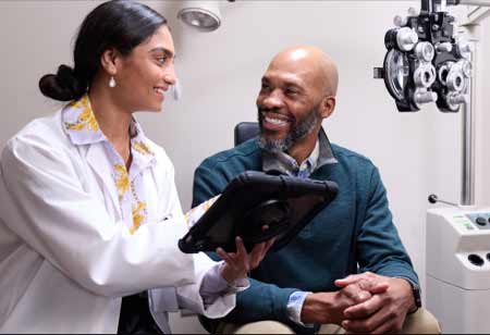 What Are the Key Benefits of Visiting an Eye Care Clinic?